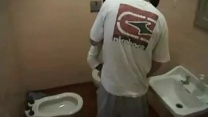 医生在击中四个之前探测患者 索洛波诺