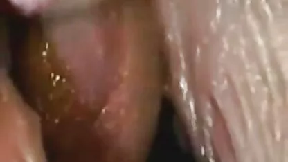 大多数孩子使用吸尘器的乐趣。 女同性恋色情按摩