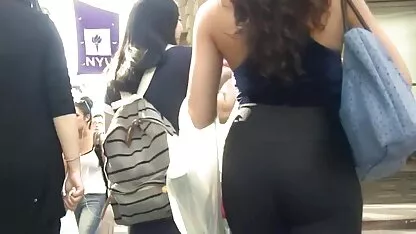 这两个使性凸轮 纱丽性别的视频