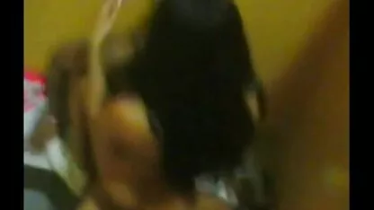 你放在不同位置的绿色头发。 女性主导的色情片