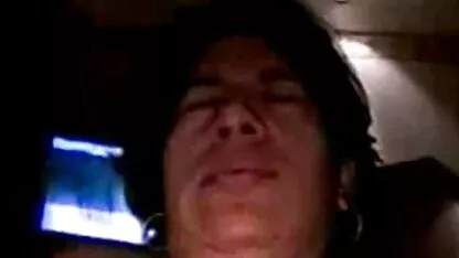 观众通过玩一个女孩。 米娅哈利法高清