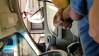 拉丁认为古斯塔沃和阿尔弗雷多没有避孕套。 爸爸色情