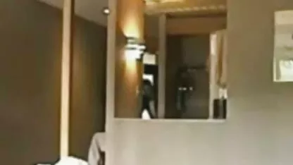我爱RJ，杰德热情地吻了 蜜月性别的视频