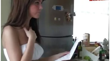 金发女郎互相撒尿 角质莉莉