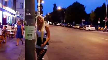 罗伯特*汉默足球 成熟的色情片